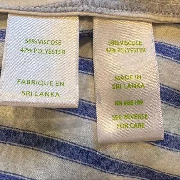 Lilly Pulitzer Leighton Shirt in Bennet Blue Beachy Yard Stripe Sz M - Picture 11 of 12